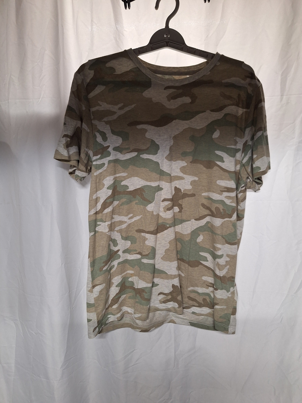 Old Navy Women's Camo Short Sleeve Tee in Green and Tan